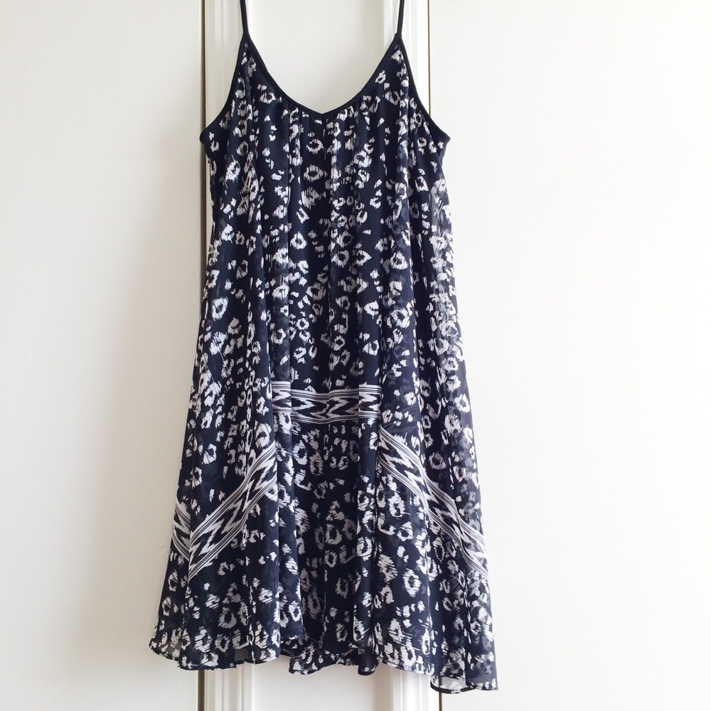Express Animal Print Swing Dress - Picture 4 of 4